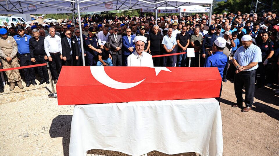 KKTC'de eğlence yasaklandı