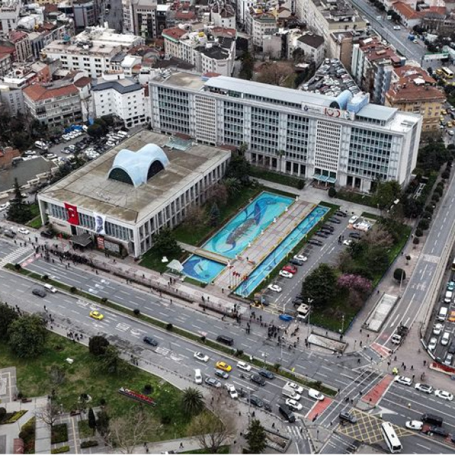 İBB'ye yeni dalga operasyon