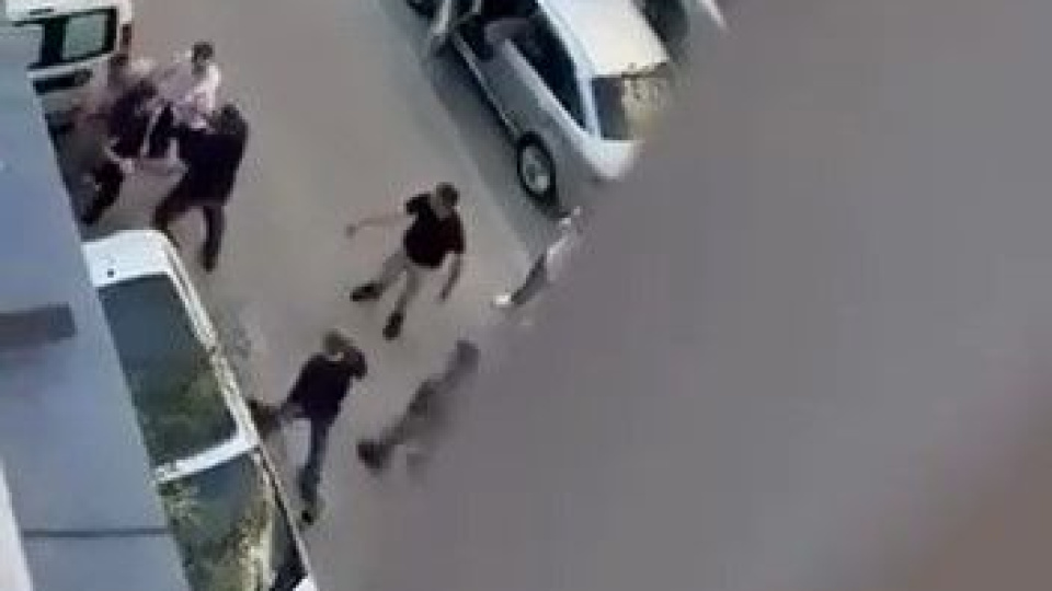 Trafik durdu cadde ringe döndü