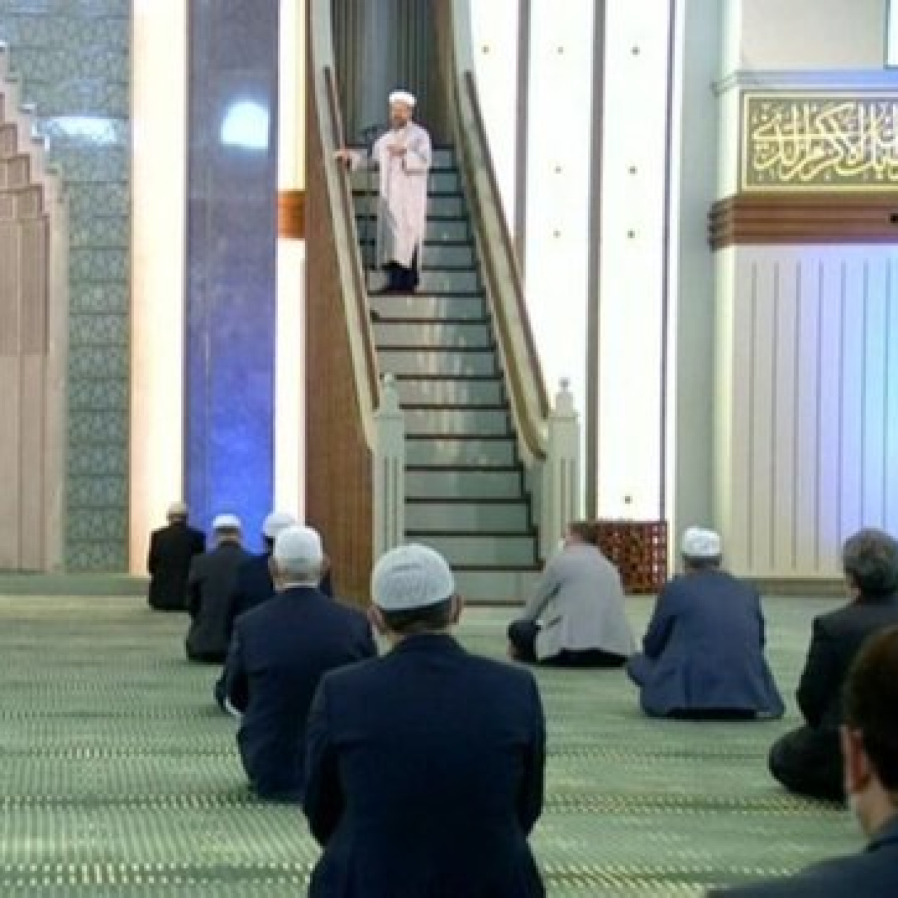 Cuma hutbesi konusu haber görseli