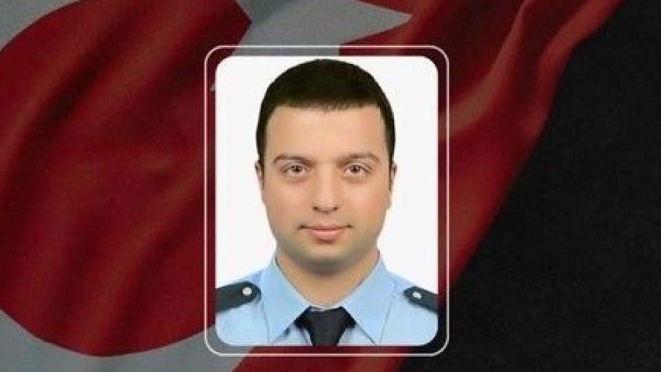 Trafik kazasında yaralanan polis memuru şehit oldu