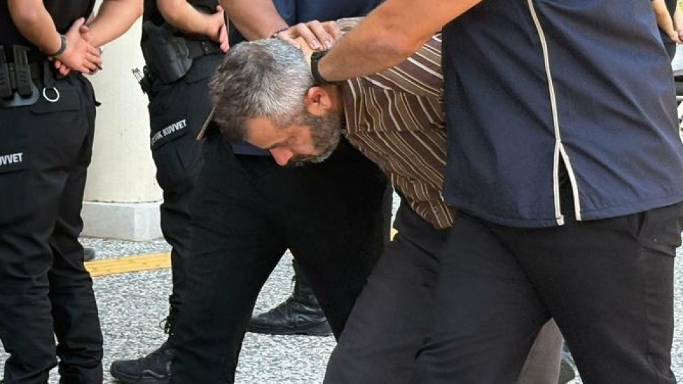 FETÖ'cü Karatepe soruşturması: 10 gözaltı