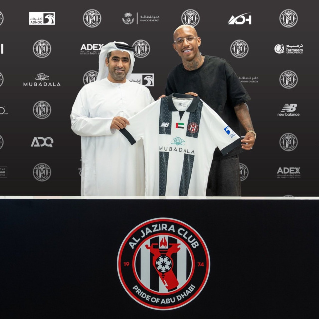 Talisca yeni takımına imzayı attı!