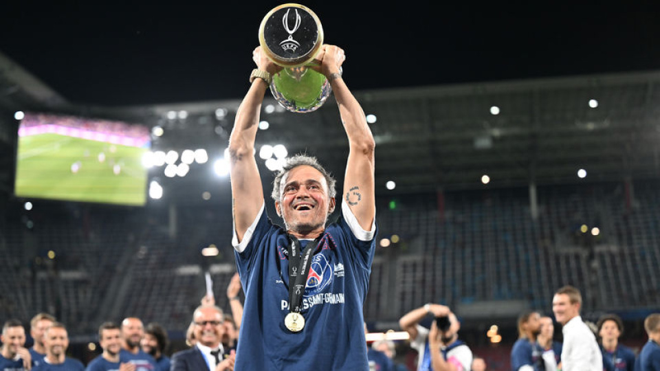 PSG, Luis Enrique'nin sözleşmesini uzattı!