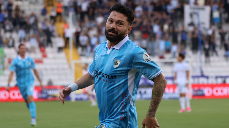 Erzurumspor galibiyetle tanıştı!