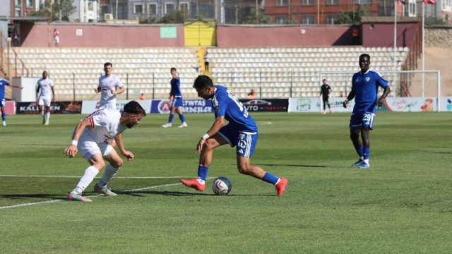 Bandırmaspor evinde gol oldu yağdı!