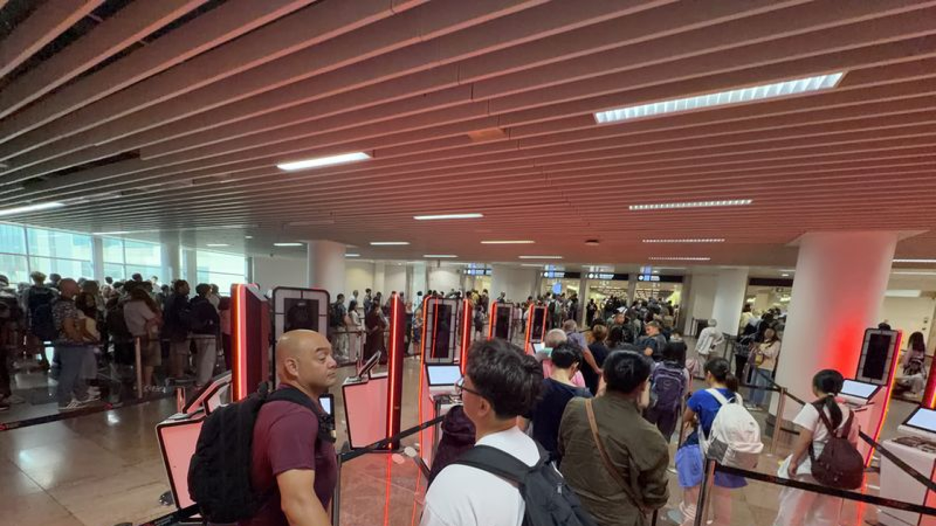 AB sınırlarında kuyruk alarmı
