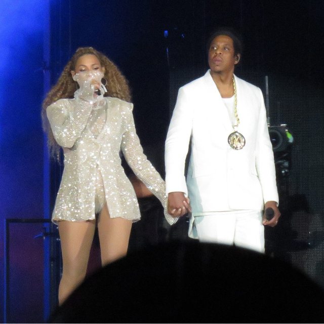 Beyonce için konseri durdurdu