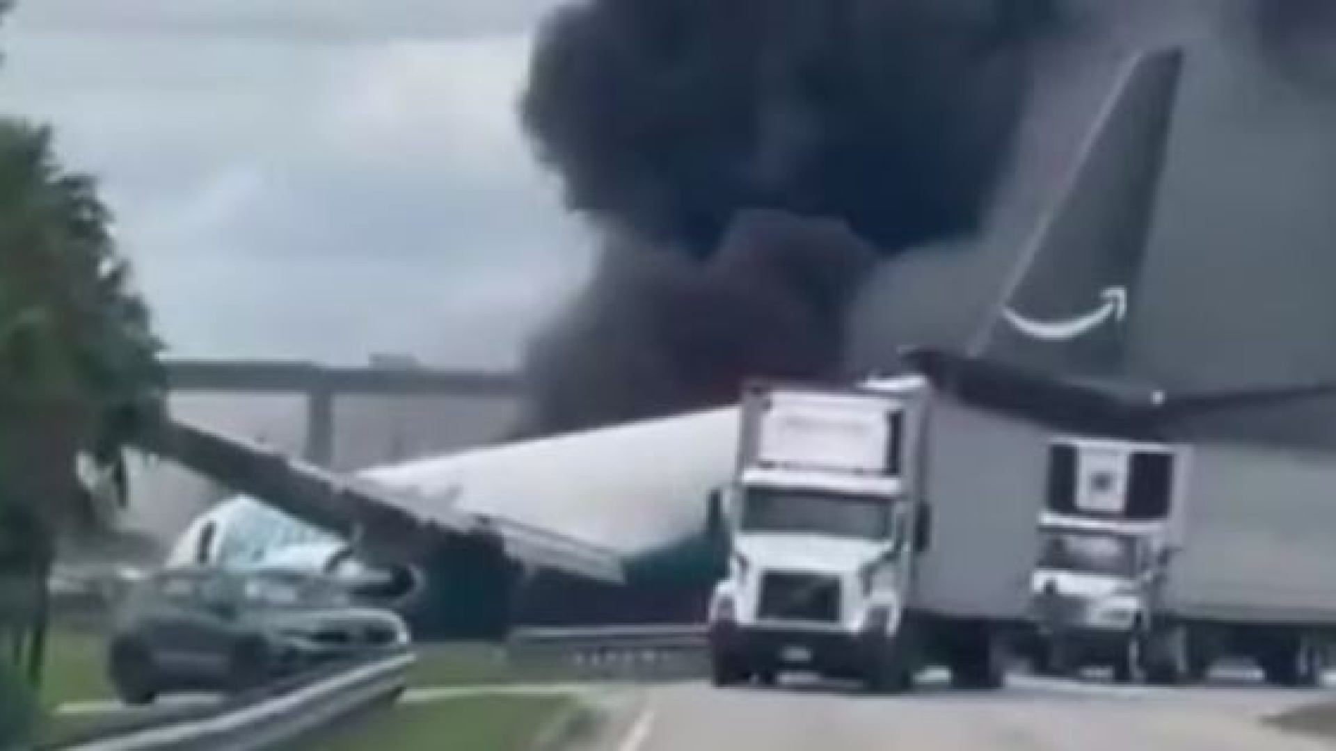 ABD'de Kargo Uçağı Kazası: 5 Kişi Hayatını Kaybetti