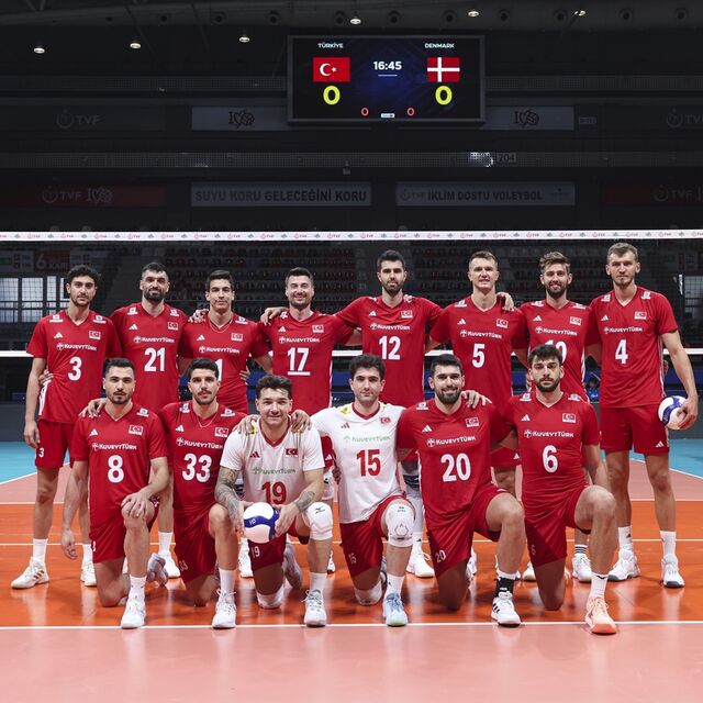 Efeler Danimarka ile 2-2 berabere kaldı
