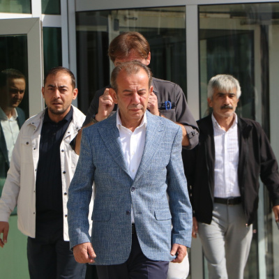 Tanju Özcan duruşmada baygınlık geçirdi