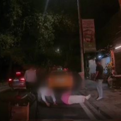Yolcularını darbeden taksici yakalandı