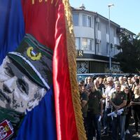 'Bosna Kasabı' için düzenlenen cenaze törenine tepki