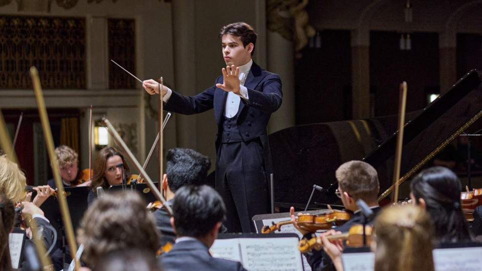 'Carmina Burana' genç şefe emanet