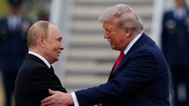 Putin ve Trump telefonda görüştü