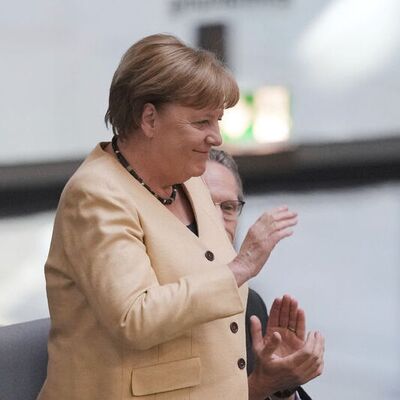 Merkel: Kalbim kan ağlıyor