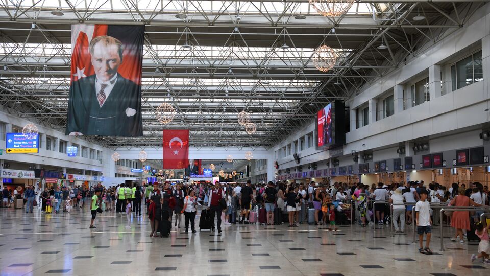 Sekiz ayda 167.5 milyon yolcu uçtu