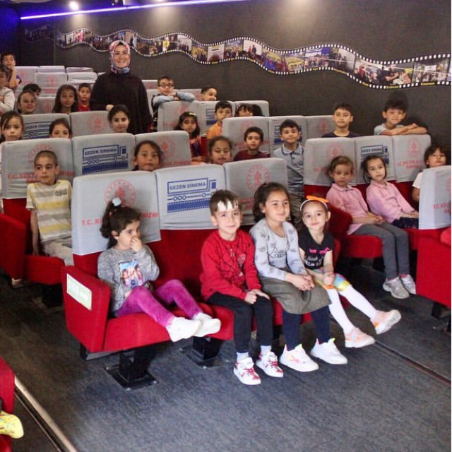 81 ilde 'Çocuklar İçin Gezen Sinema'