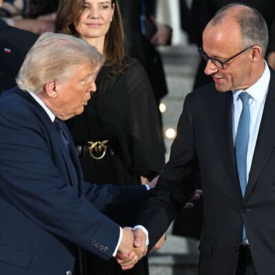 Almanya, Trump ile görüşmeyi erteledi