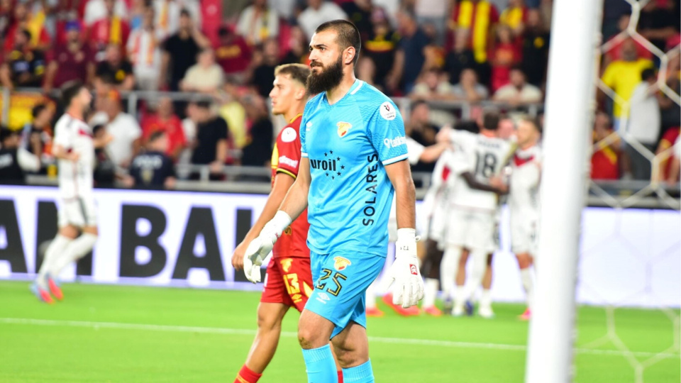 Göztepe kalesini kapatamıyor!