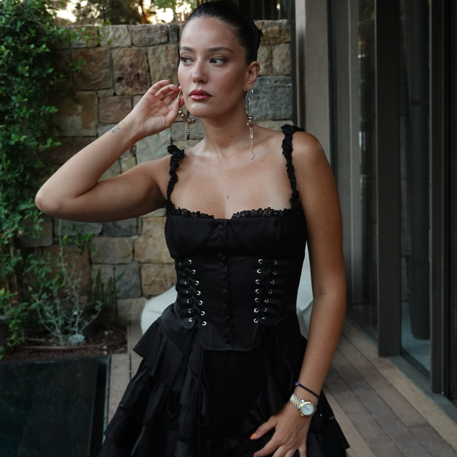 Pelin Akil'den çocukluk aşkı itirafı