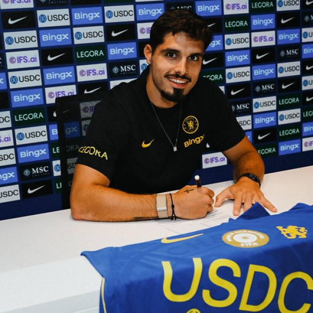 Pedro Neto 6 yıl daha Chelsea'de!