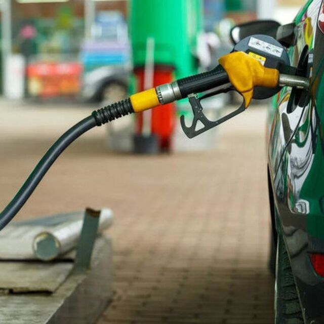 Benzine zam mı geliyor?