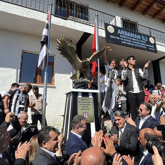 Siyah-beyaz sevgisi Ardahan'da sanata dönüştü!