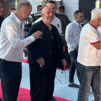 Cem Yılmaz'dan 'baston' açıklaması