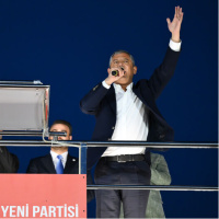 Yeni Parti lideri Özel Üsküdar'da konuştu
