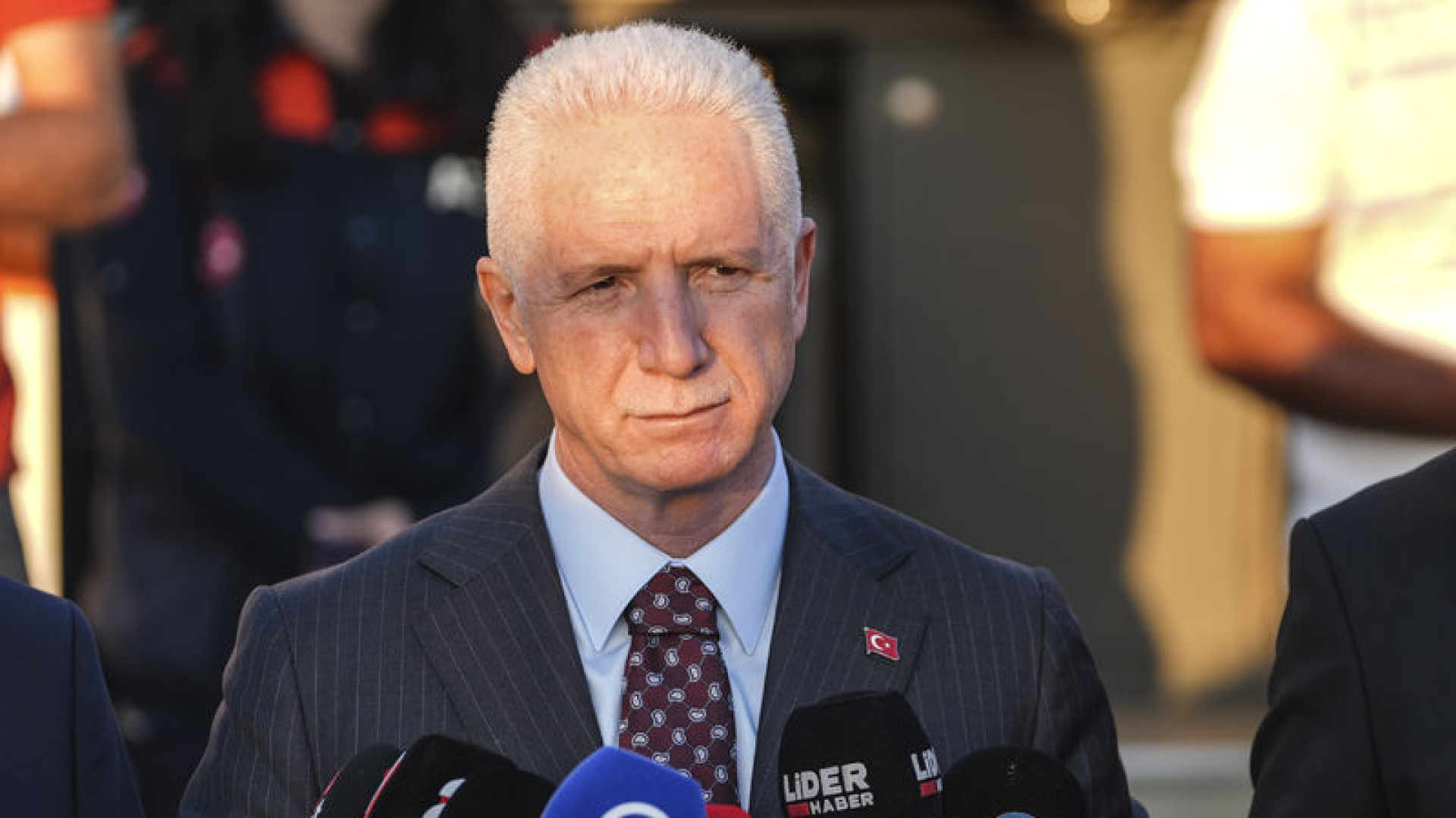 Vali Gül, Özel'in Üsküdar İddiasına Sert Tepki Verdi: 'Gerçeği Açıklıyoruz'