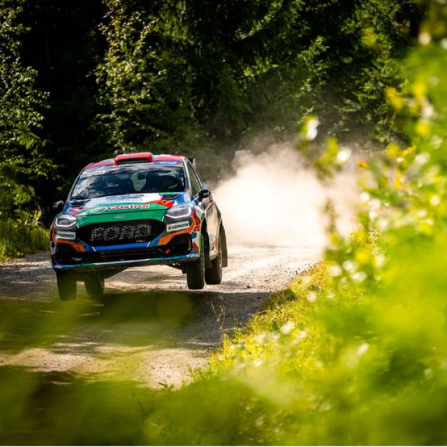 Ali Türkkan 2026 FIA JWRC'de şampiyon oldu!