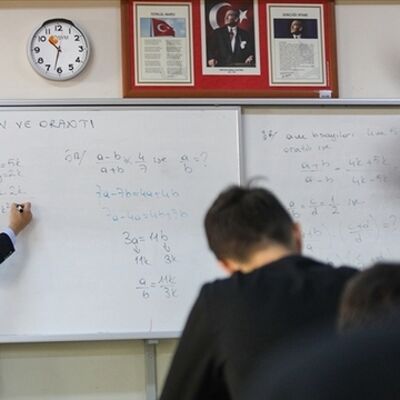 Öğretmenlerin yer değiştirme tercih ve atama takvimi belli oldu