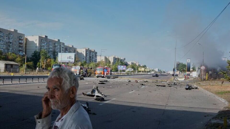 Rusya, Ukrayna'nın demir yoluna saldırdı