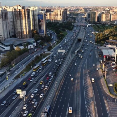 İstanbul'da trafik hafta sonu gibi: % 38