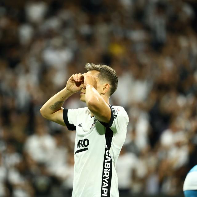 Trossard ağırlığını koyuyor!
