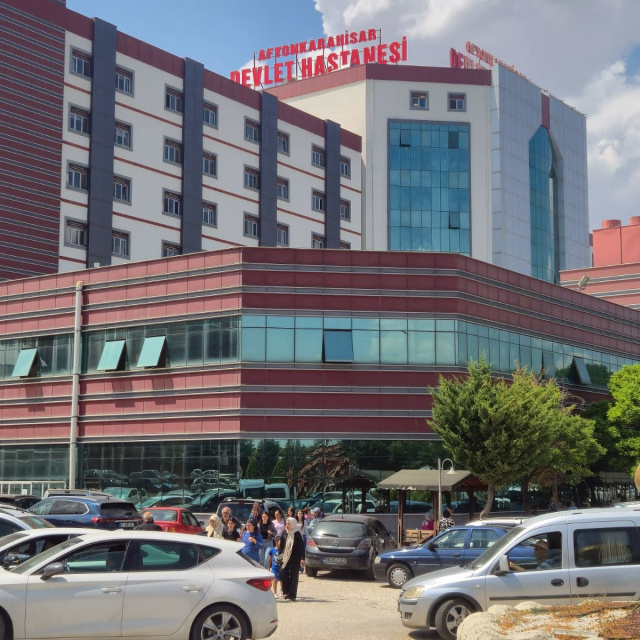 Afyonkarahisar'da 15 sağlık görevlisi gözaltında