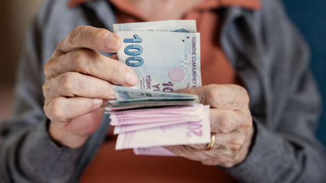Kademeli emeklilik çıkacak mı?