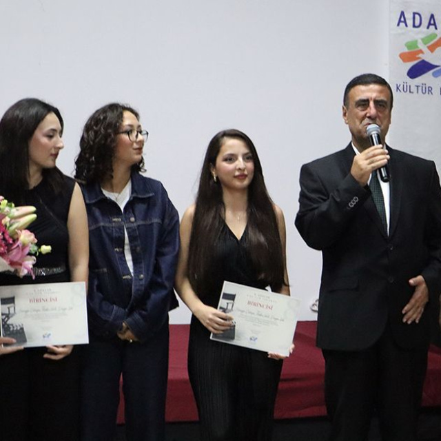 En İyi Kısa Film 'Maviye Tutunanlar'