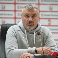 Trabzonspor'dan Thomas Reis hamlesi!