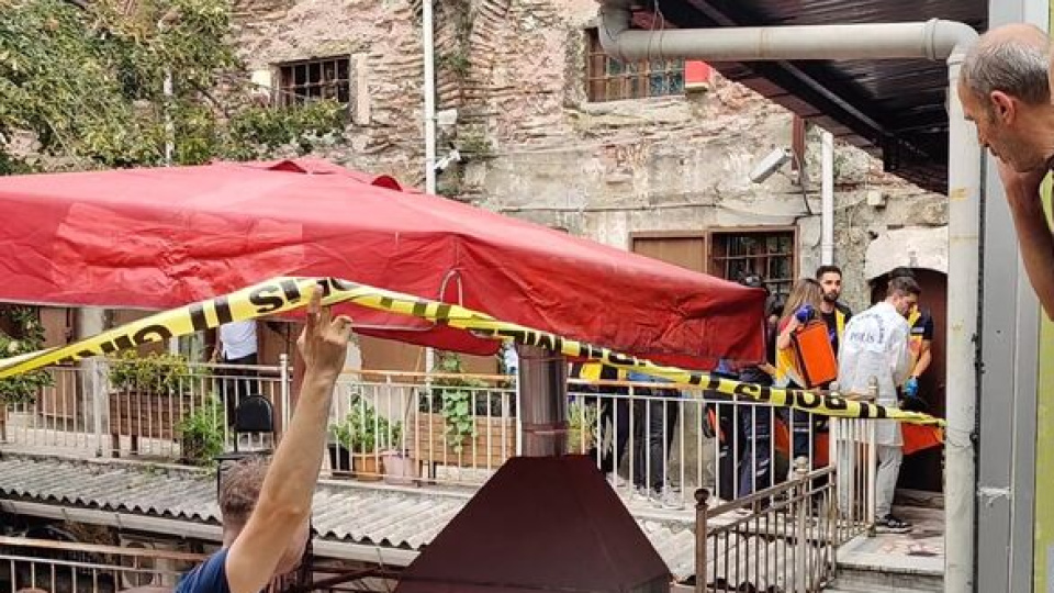 İstanbul'da döviz bürosunda kavga! Can kayıpları var
