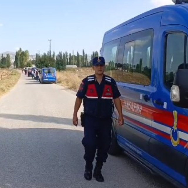 Kavgayı ayırmak isterken canından oldu