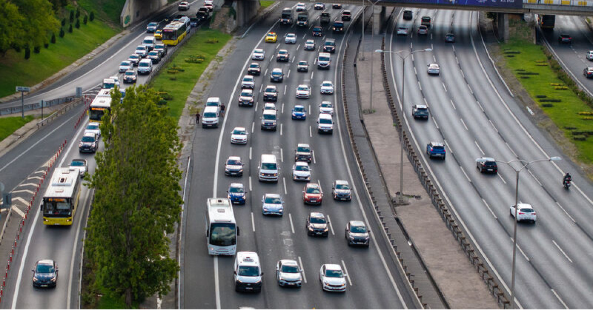 Anadolu Yakası'nda trafik kilit!