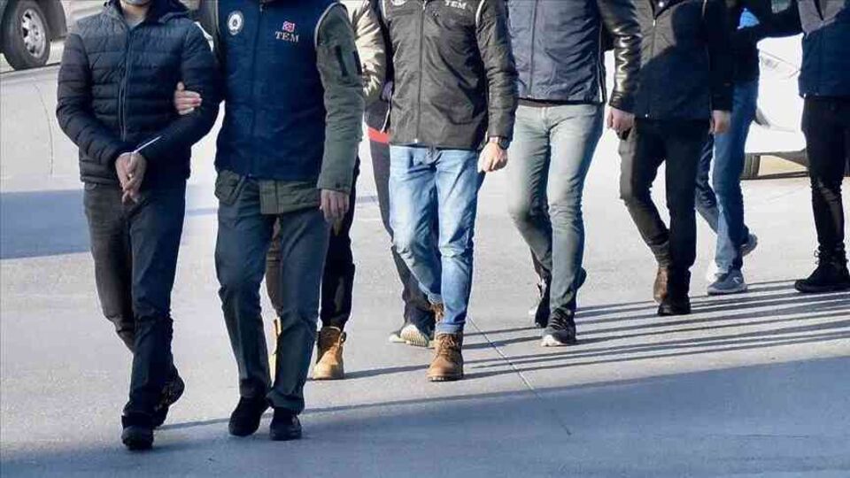 FETÖ operasyonu: 3 gözaltı