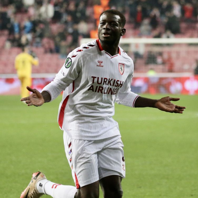 Samsunspor'dan Olympiakos'a transfer oldu!