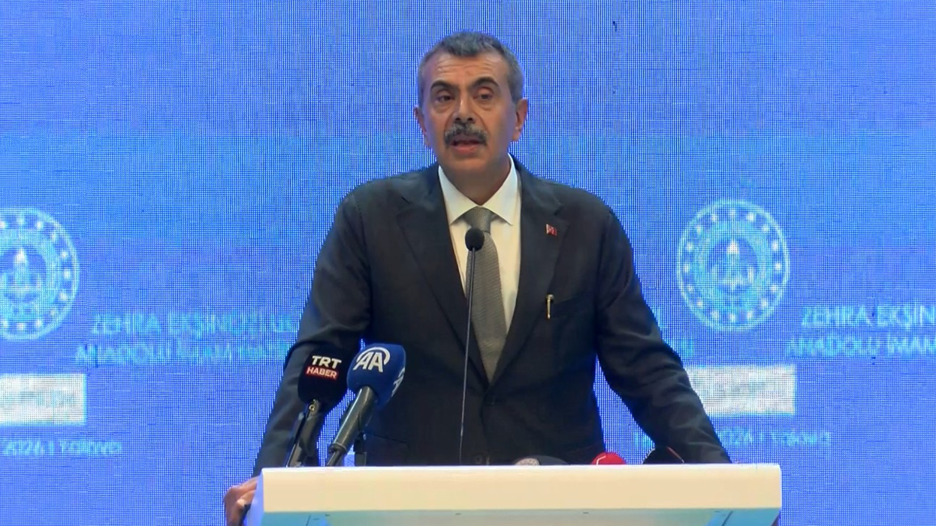 Derslik sayısında OECD ortalaması aşıldı