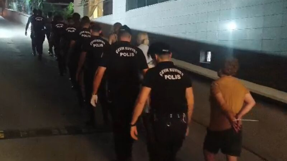 "Ailem Güvende" operasyonunda 20 tutuklama