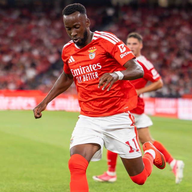 Benfica Milan'ı rahat geçti!