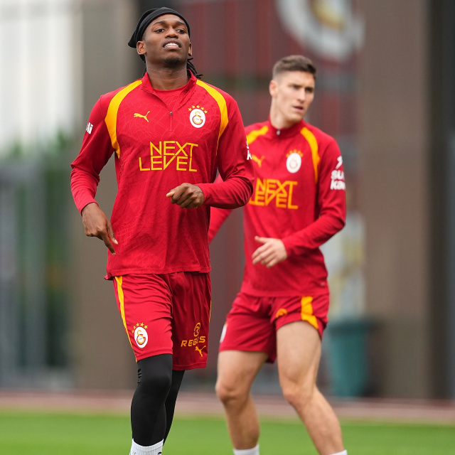 Galatasaray'da Trabzonspor mesaisi!