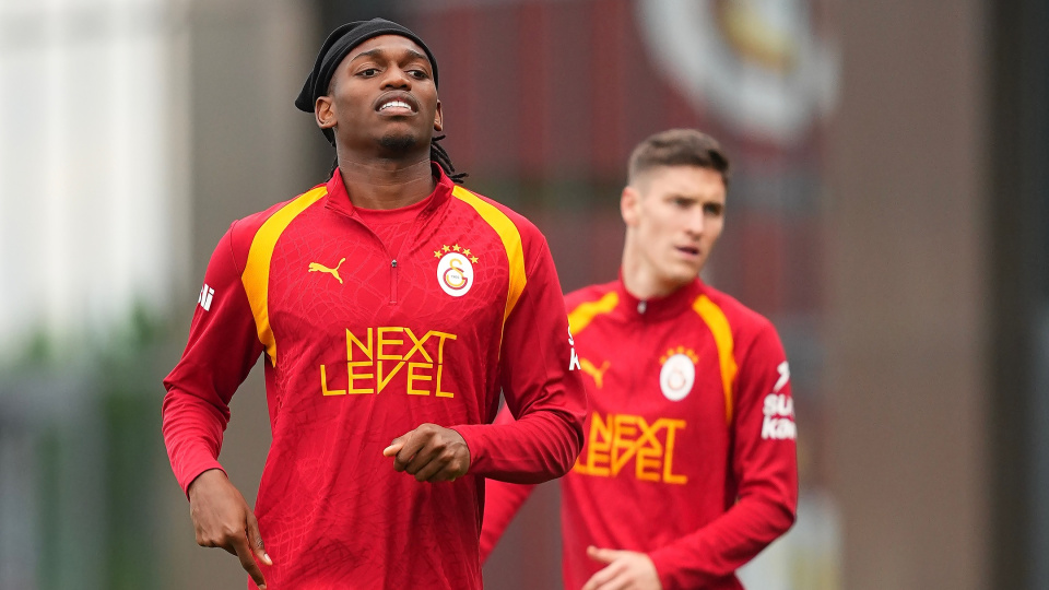 Galatasaray'da Trabzonspor mesaisi!